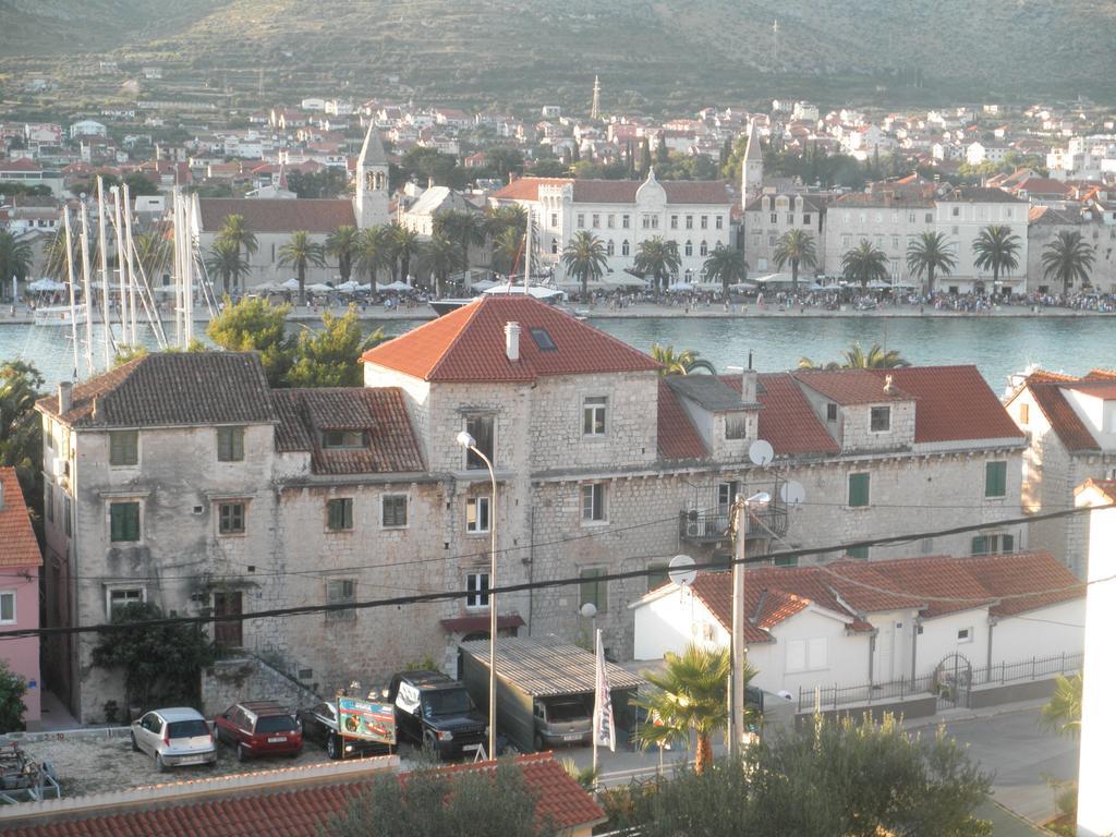 Rooms Carija Trogir Bagian luar foto