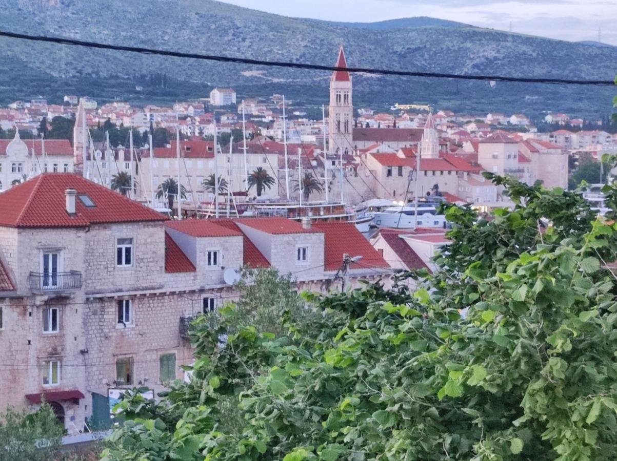 Rooms Carija Trogir Bagian luar foto