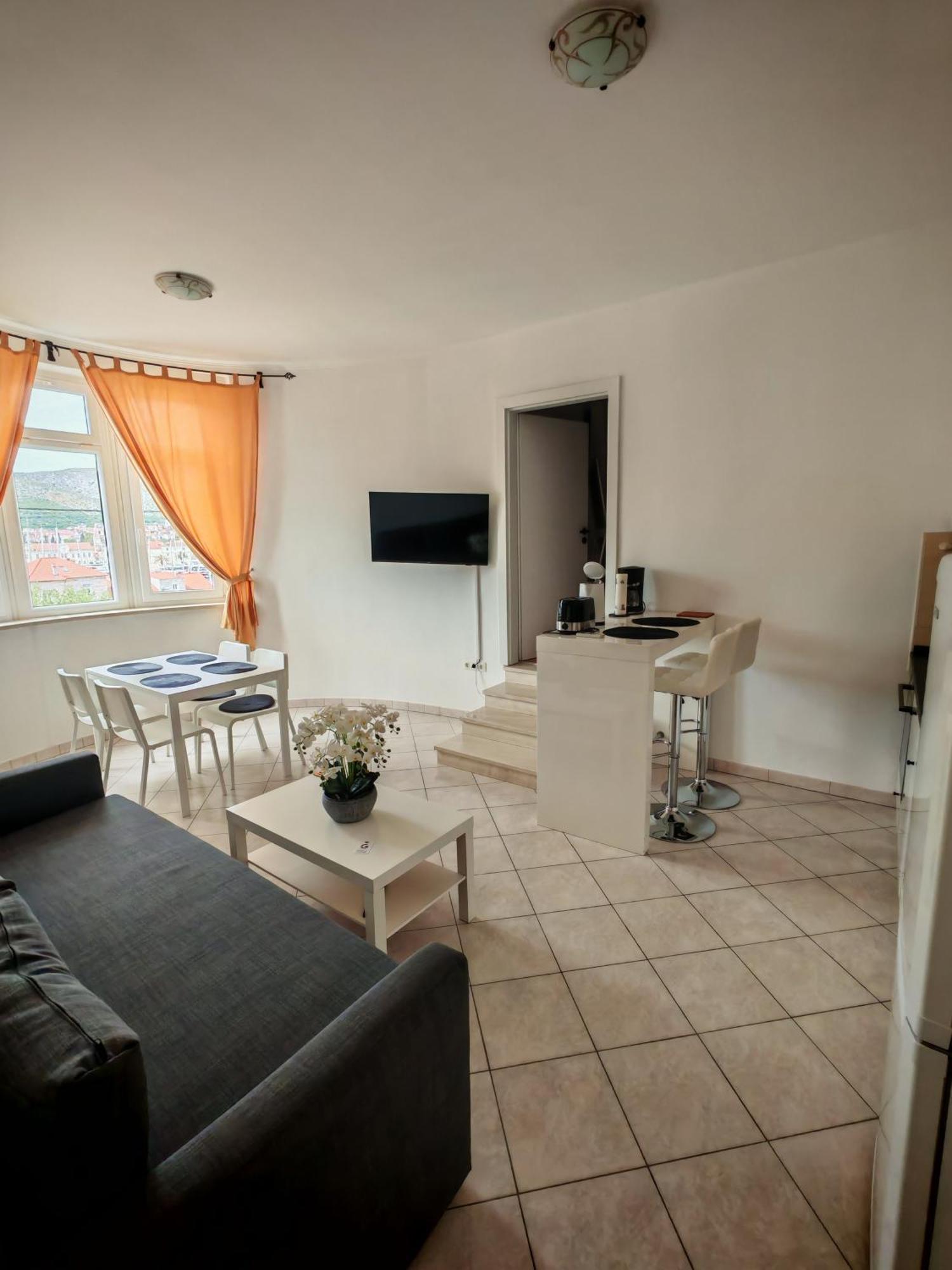 Rooms Carija Trogir Bagian luar foto